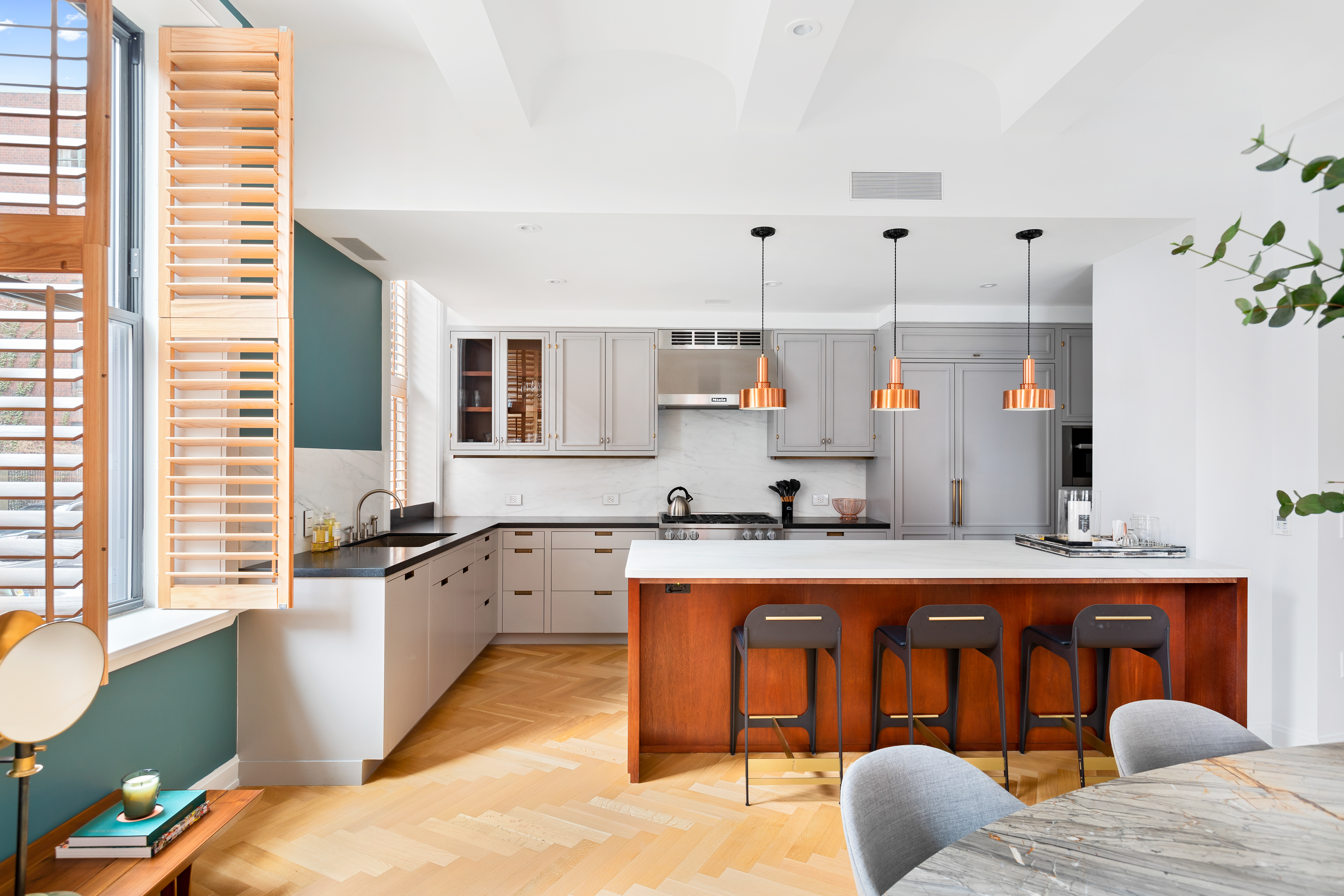 275 West 10th Street, Unit MAIS Manhattan, NY 10014 - Photo 5 of 23