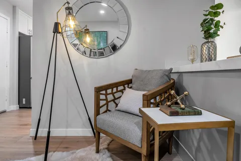 $650,000 | 11645 Montana Avenue, Unit 107, Los Angeles, CA 90049