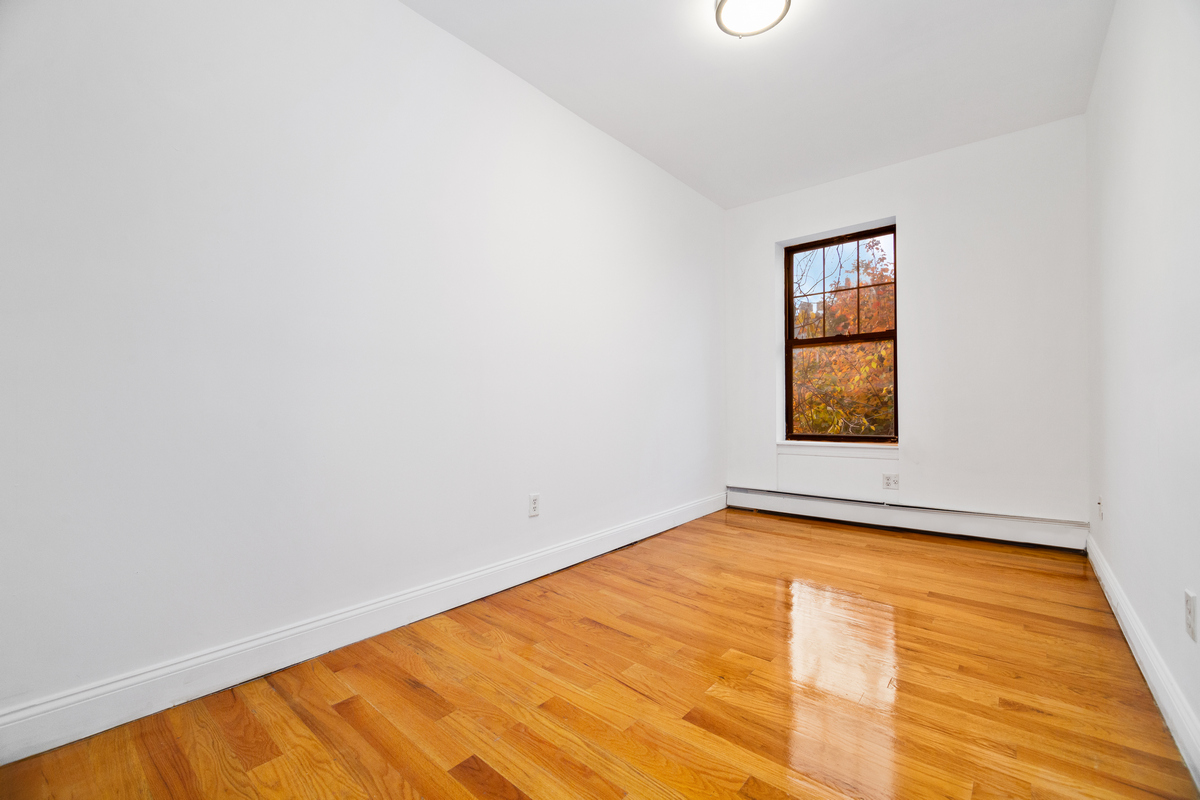 39 Moffat Street Brooklyn, NY 11207 - Photo 6 of 11