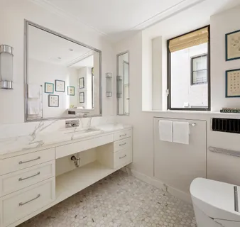 $4,295,000 | 10 Gracie Square, Unit 8D | Upper East Side