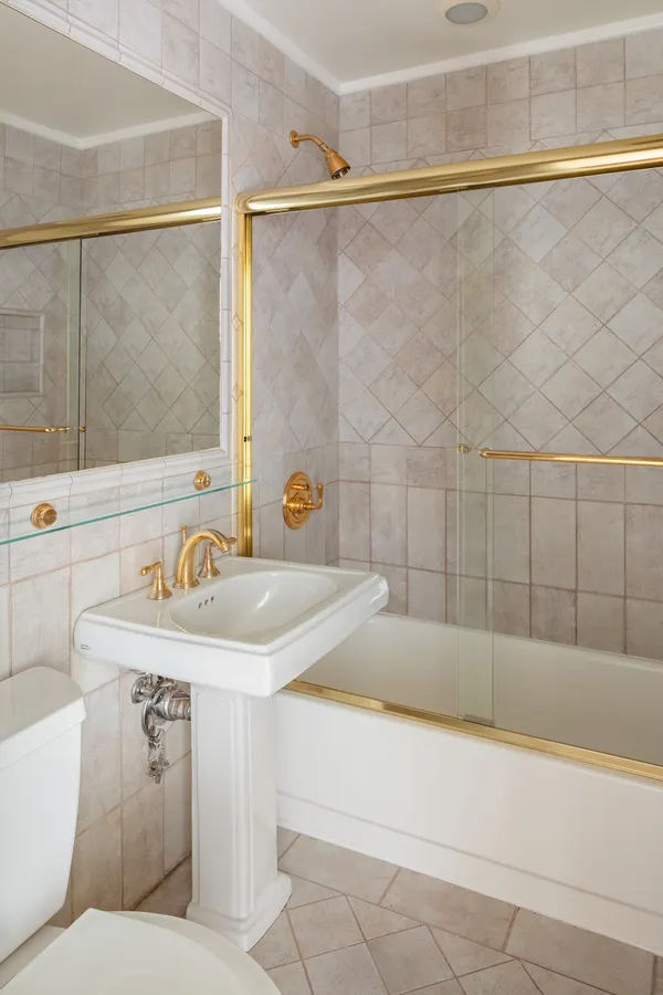 $1,595,000 | 250 Mercer Street, Unit B1502 | Greenwich Village