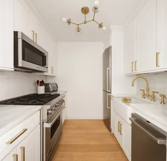 $1,100,000 | 16 West 16th Street, Unit 12KN | Flatiron