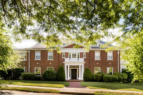 Contact Agent | 50 Green Park, Newton, MA 02458