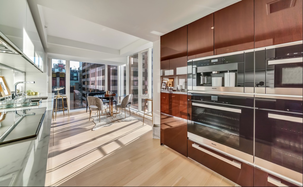 135 West 52nd Street, Unit 35A Manhattan, NY 10019 - Photo 7 of 30