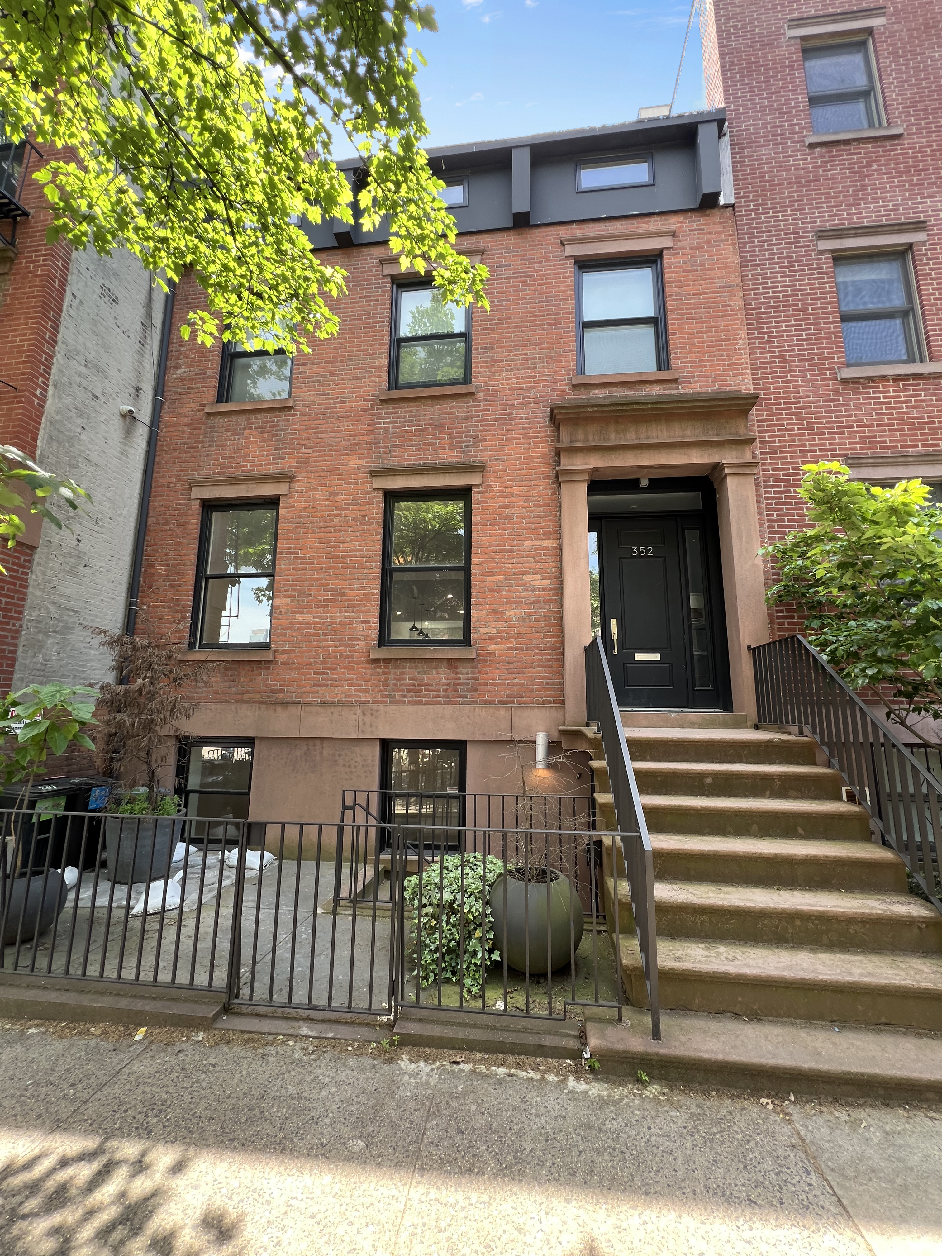 352 Degraw Street, Unit 1 Brooklyn, NY 11231 - Photo 2 of 20 a front view of a house