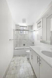 $1,425,000 | 420 East 58th Street, Unit 19B | Sutton Place