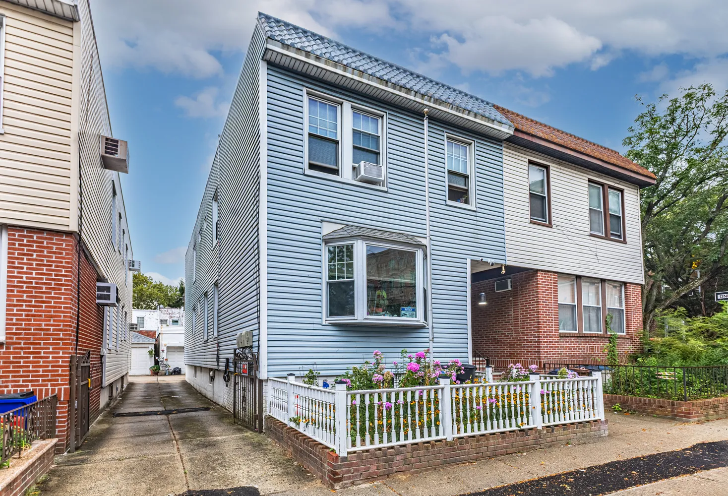 $1,100,000 | 60-68 60th Road | Maspeth