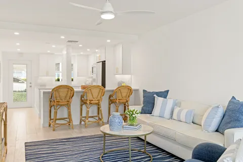 $575,000 | 614 Broad Avenue South, Naples, FL 34102