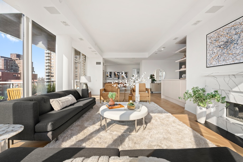 305 East 85th Street, Unit PHC Manhattan, NY 10028 - Photo 2 of 27