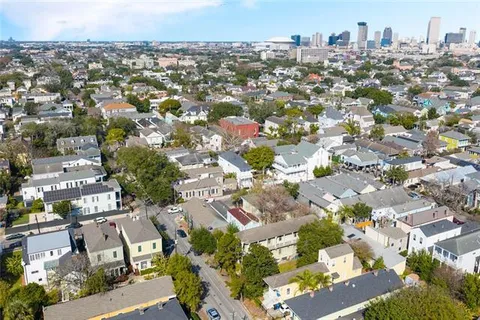 $525,000 | 2700 Constance Street, Unit 2700, New Orleans, LA 70130