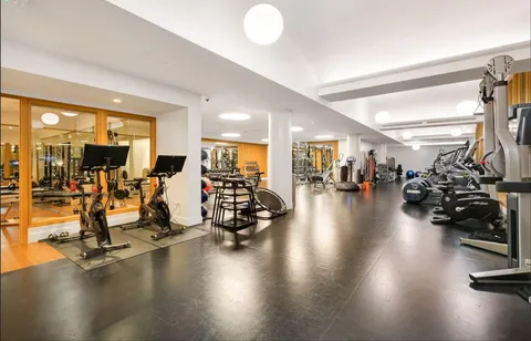 $21,500,000 | 150 Charles Street, Unit M10 | West Village