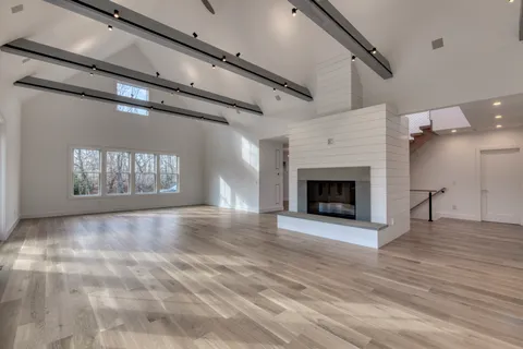 $4,650,000 | 23 Fairway Drive, East Hampton, NY 11937