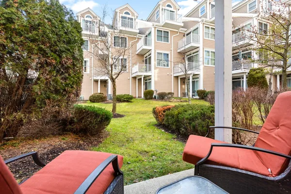 $8,000 | 436 Albany Court, West New York, NJ 07093