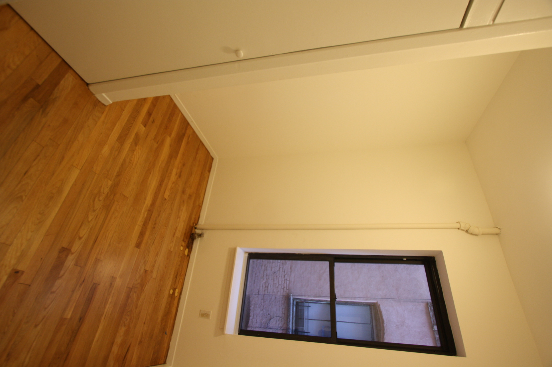 435 East 75th Street, Unit 13 Manhattan, NY 10021 - Photo 5 of 6 a view of an front door