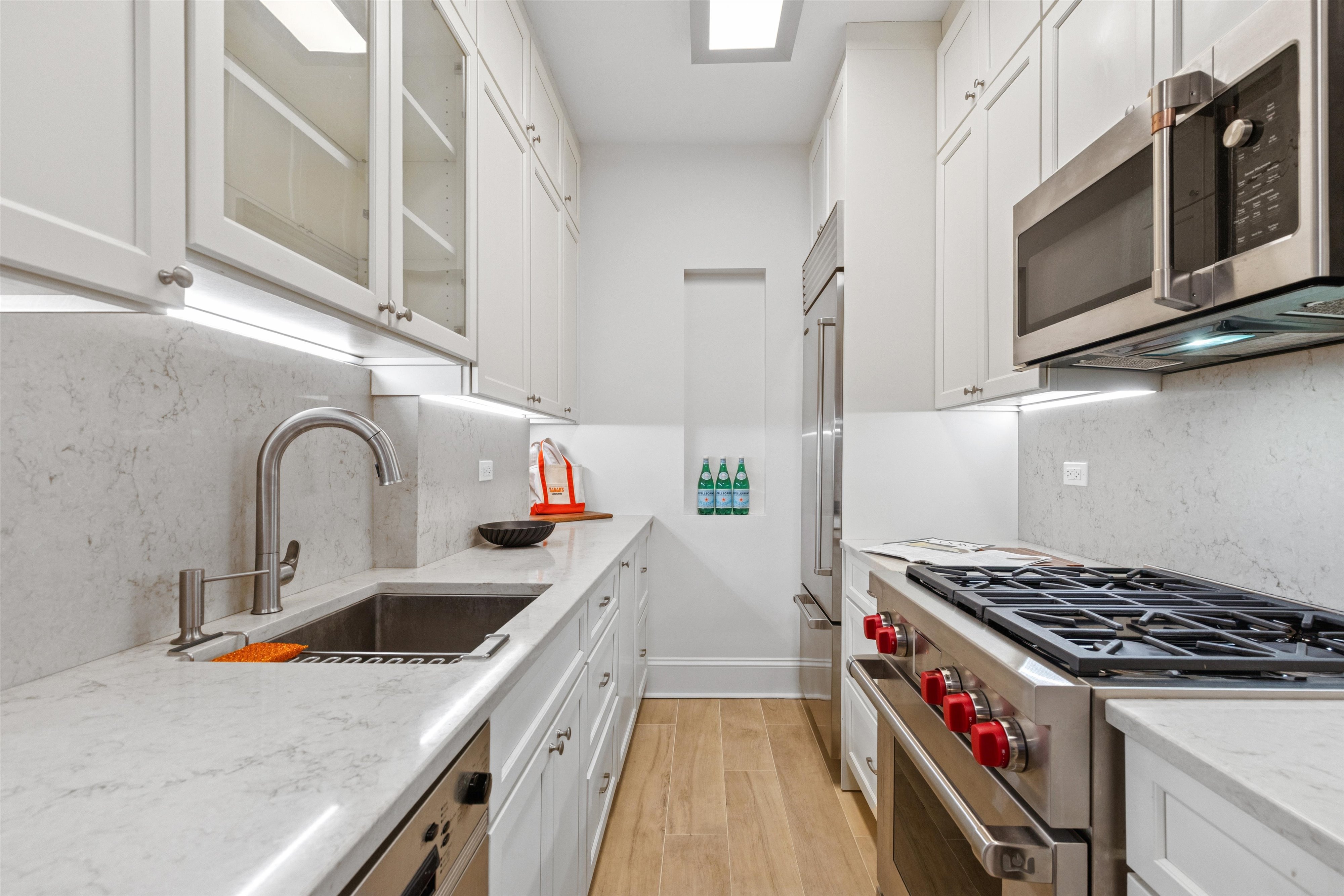 245 West 74th Street, Unit 4B Manhattan, NY 10023 - Photo 6 of 11