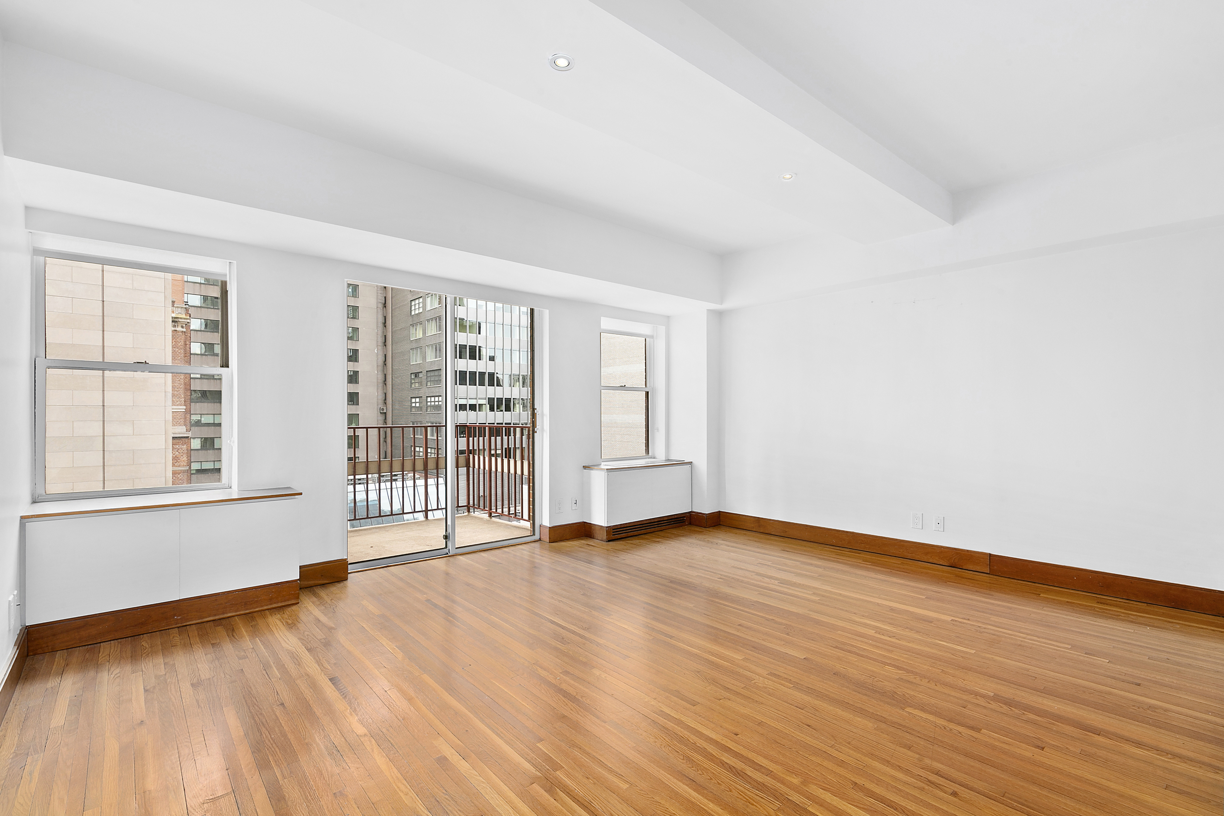 40 East 61st Street, Unit 13AB Manhattan, NY 10065 - Photo 15 of 20