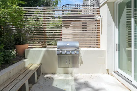 $4,850,000 | 575 A Leonard Street | Greenpoint