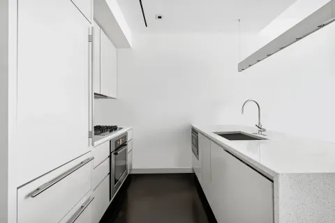 $1,150,000 | 300 East 23rd Street, Unit 5B | Gramercy