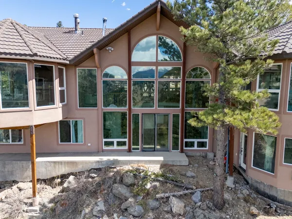 $2,100,000 | 323 Overlook Lane, Boulder, CO 80302