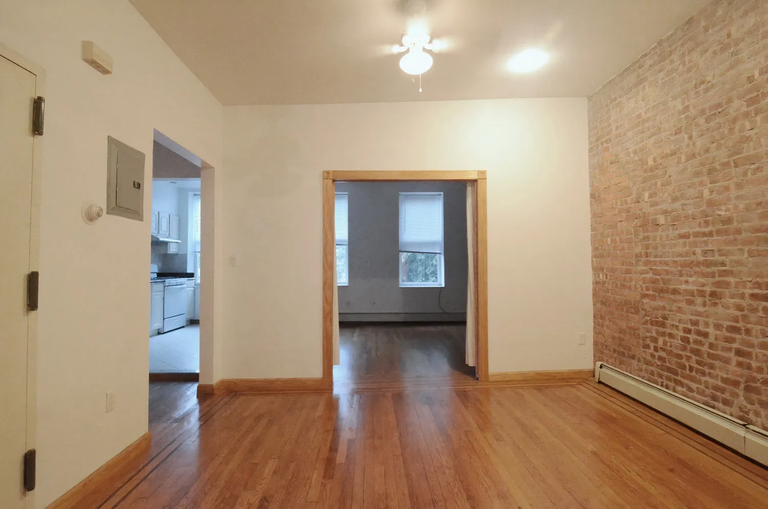 $4,000 | 11-51 44th Drive, Unit 1 | Long Island City