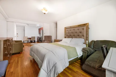 $234,998 | 275 Webster Avenue, Unit 3G | Kensington