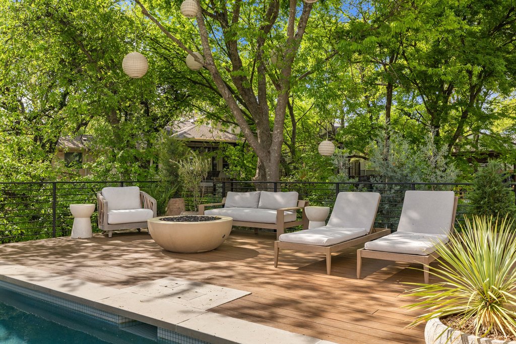 401 Honeycomb Ridge Austin, TX 78746 - Photo 28 of 34