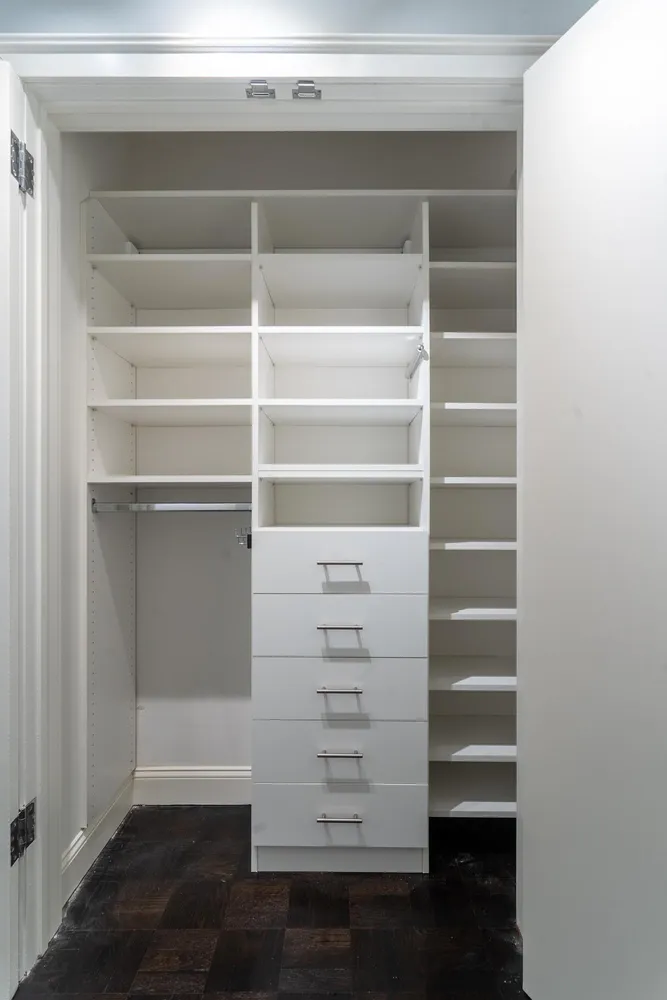 a view of walk in closet