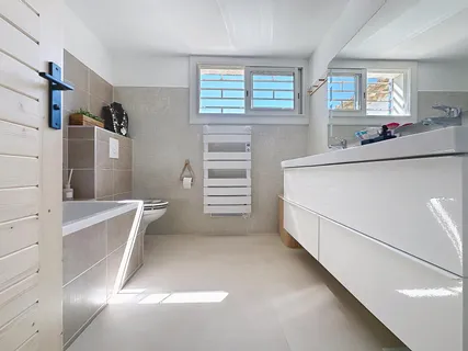 $2,157,746 | 168 Chemin De Beaucours, Sanary-sur-Mer, France 83110