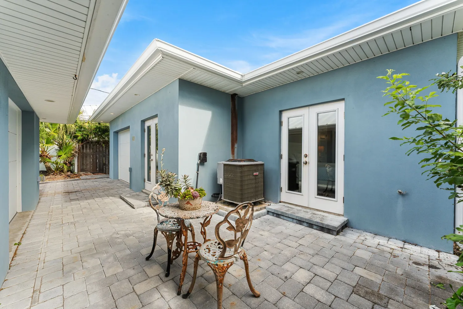 $1,975,000 | 659 South Atlantic Avenue, Cocoa Beach, FL 32931
