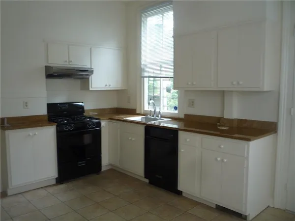 $2,300 | 7729 Hampson Street, New Orleans, LA 70118