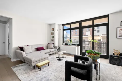 $1,275,000 | 222 Riverside Drive, Unit 10D | Upper West Side