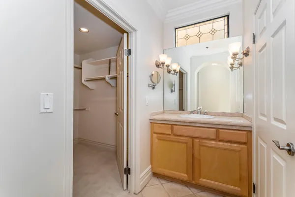 $1,149,988 | 10364 Almayo Avenue, Unit 103, Los Angeles, CA 90064