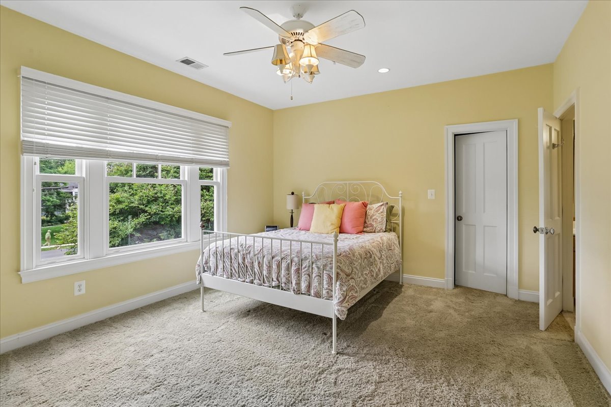11736 Gainsborough Road Potomac, MD 20854 - Photo 70 of 90