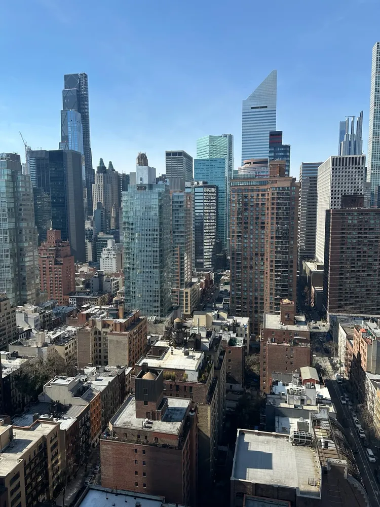 a picture of city view