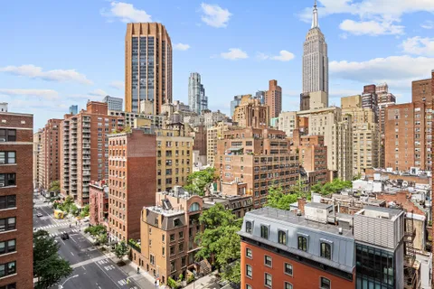 $624,900 | 137 East 36th Street, Unit 11D | Murray Hill