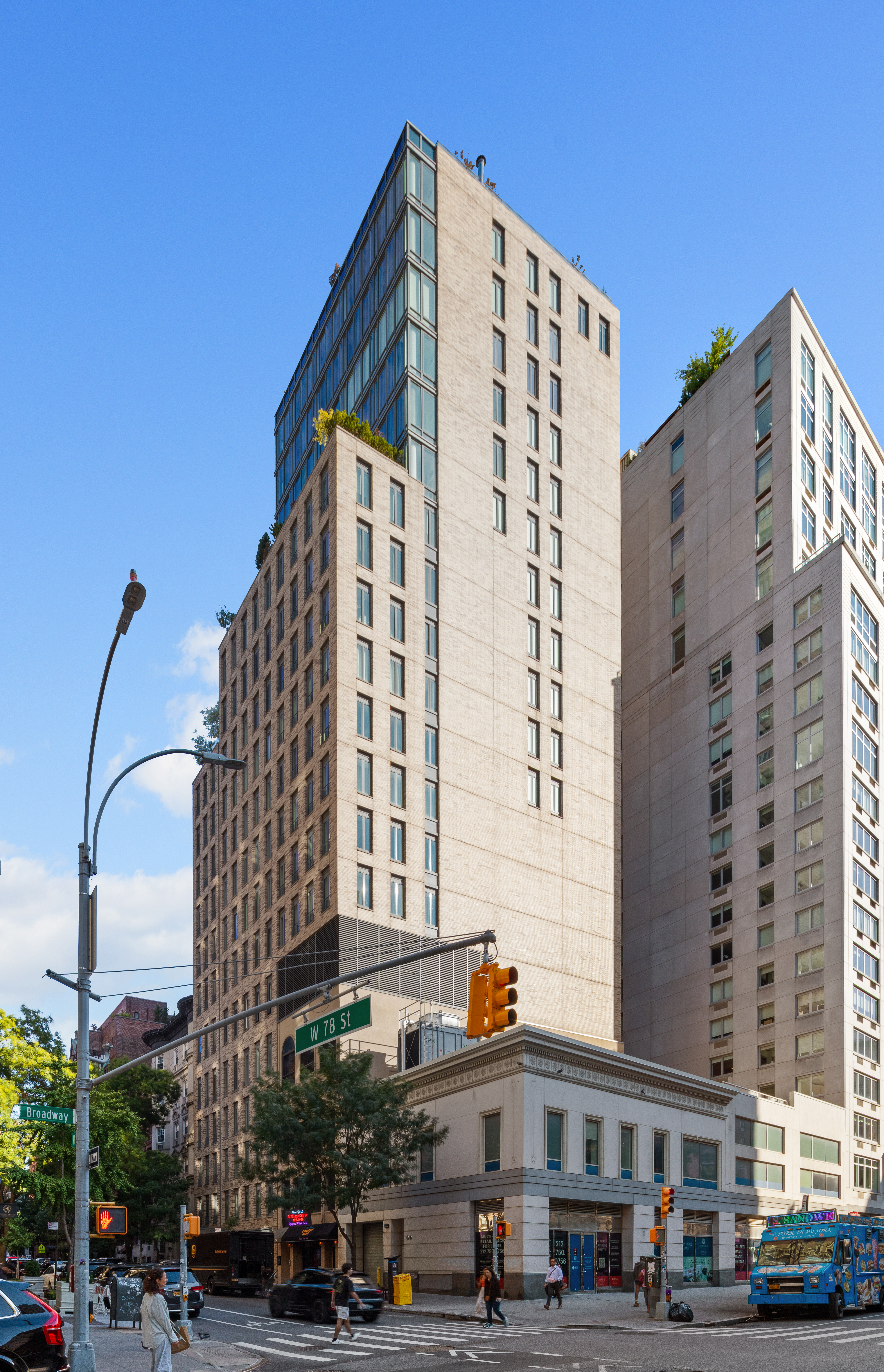 230 West 78th Street, Unit 18A Manhattan, NY 10024 - Photo 13 of 14 a building view
