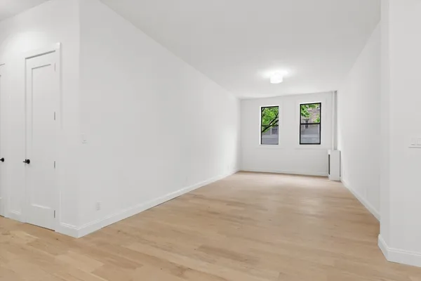 $799,000 | 371 Fort Washington Avenue, Unit 1I | Hudson Heights