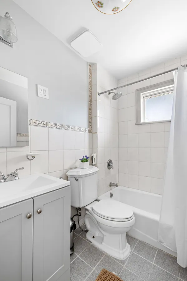 a view of a room with an empty space