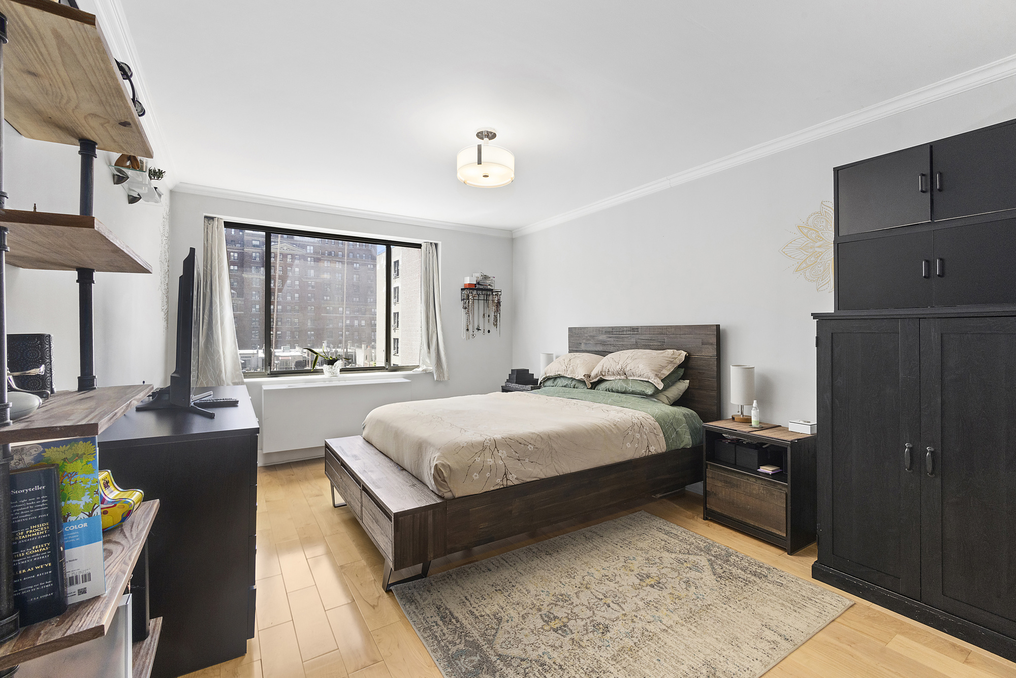 211 West 71st Street, Unit 7A Manhattan, NY 10023 - Photo 5 of 9