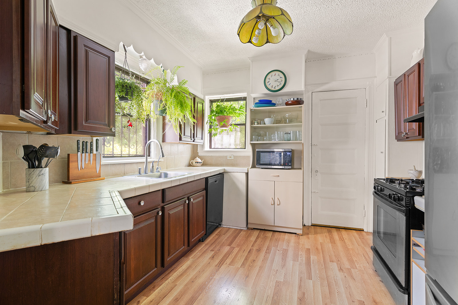 29 Chester Court Brooklyn, NY 11225 - Photo 4 of 10
