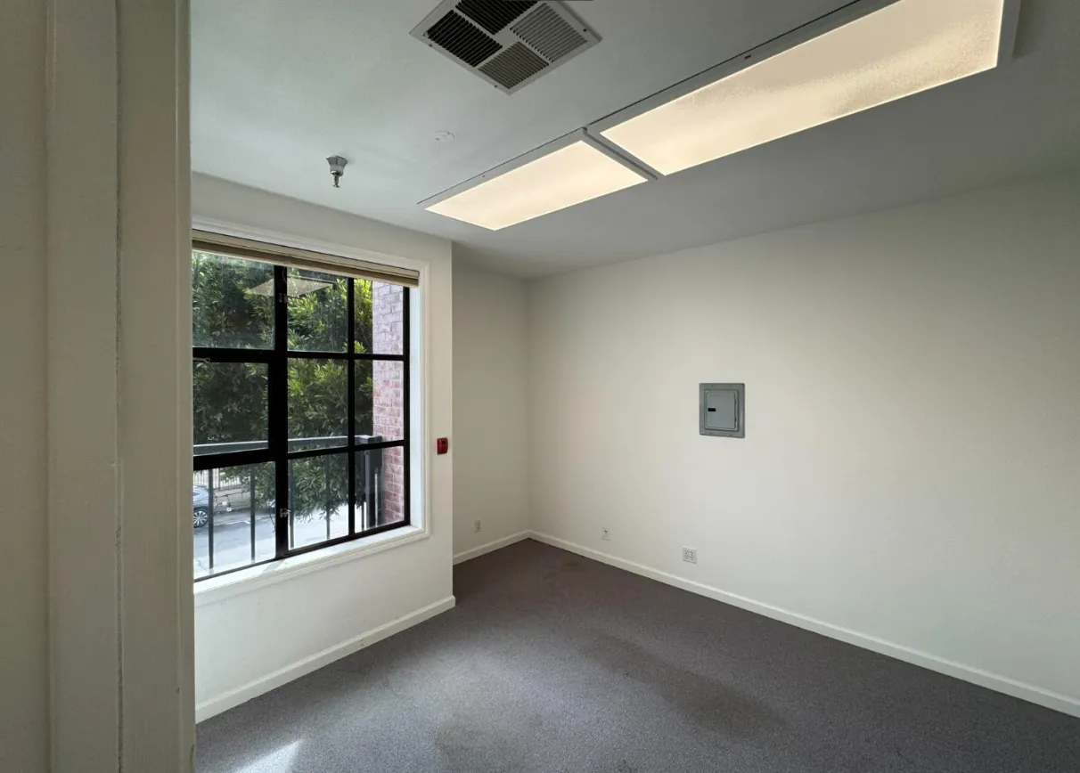 $3,700 | 1122 Clement Street, San Francisco, CA 94118