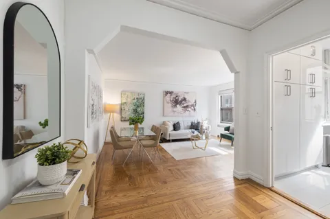 $525,000 | 350 Cabrini Boulevard, Unit 7N | Hudson Heights