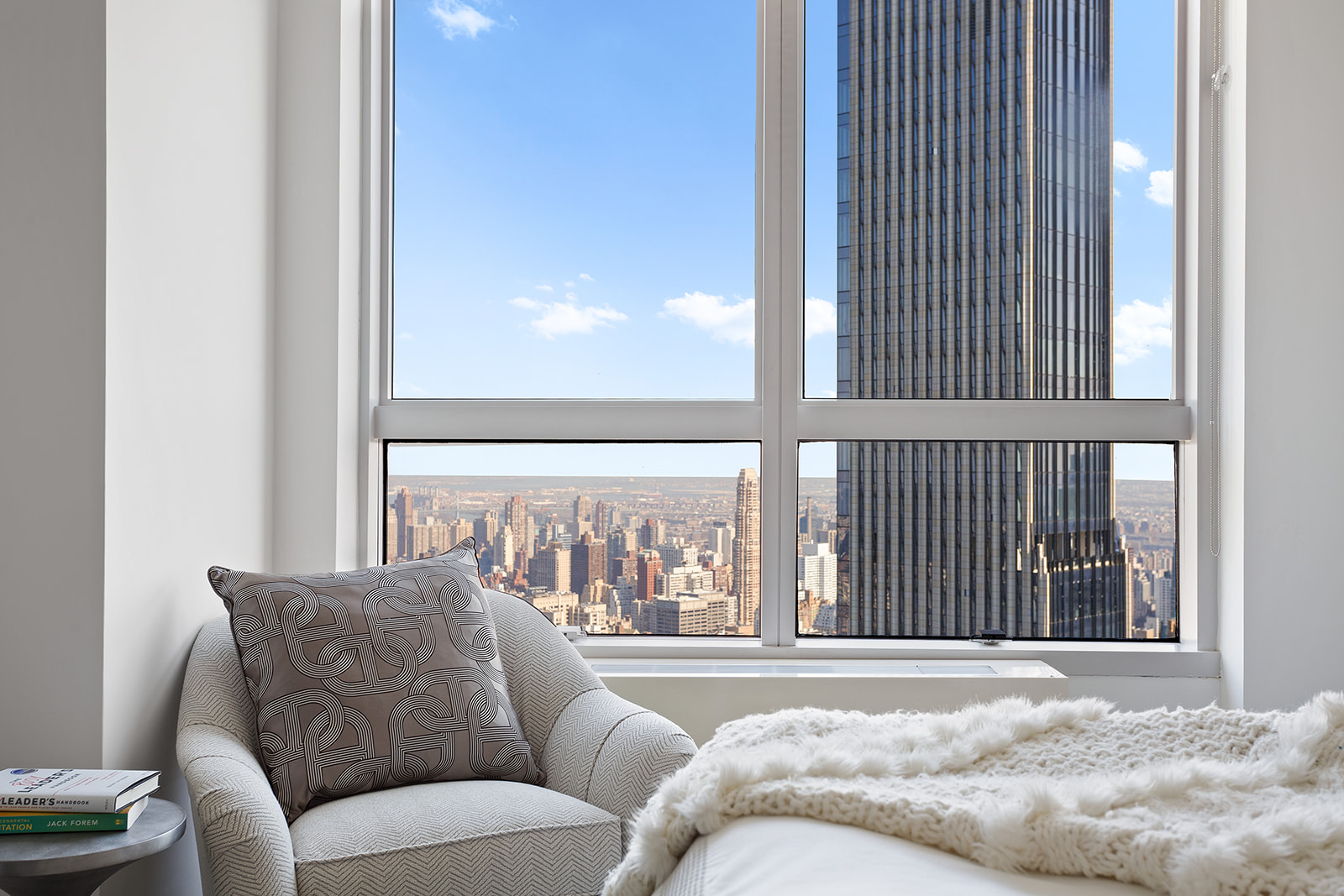 146 West 57th Street, Unit 76A Manhattan, NY 10019 - Photo 8 of 9