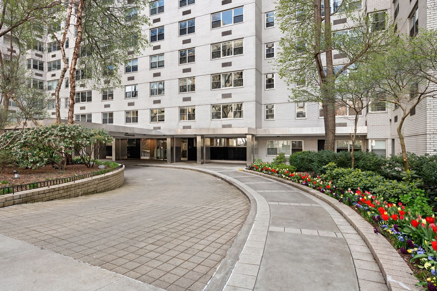 70 East 10th Street, Unit 16D Manhattan, NY 10003 - Photo 18 of 19 Gallery Image 18