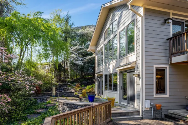 $1,875,000 | 1432 Waggaman Circle, McLean, VA 22101