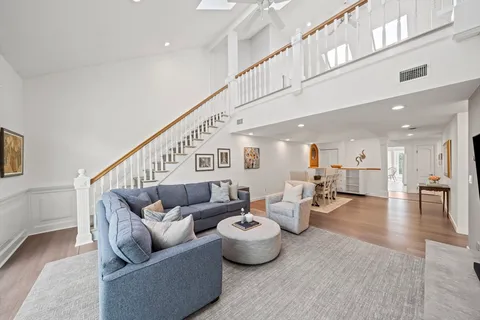 Contact Agent | Kim Terrace, Stoughton, MA 02072