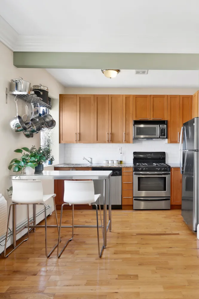 $4,500 | 36 Russell Street, Unit 22 | Greenpoint