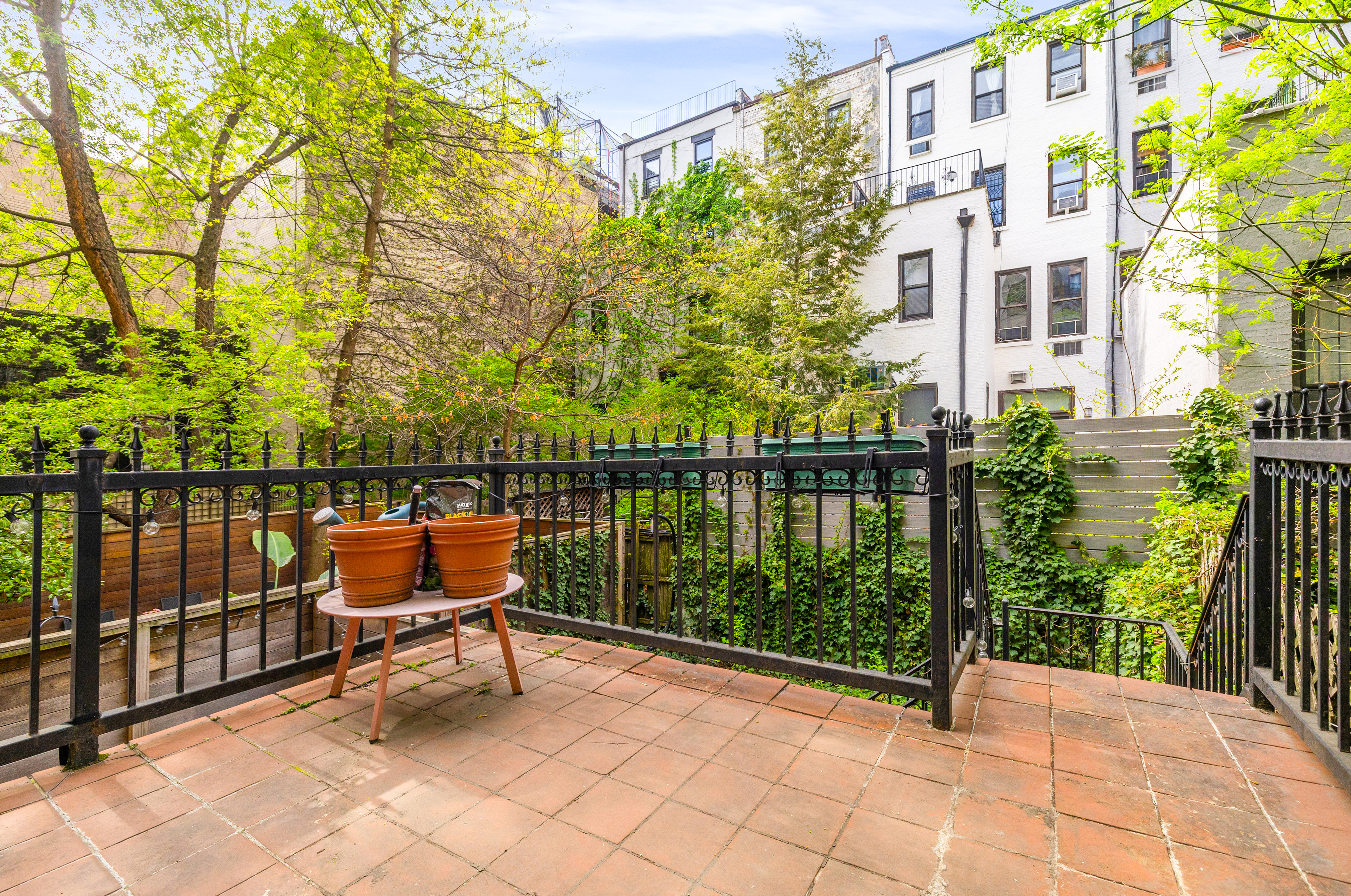 154 West 77th Street, Unit #1 Manhattan, NY 10024 - Photo 10 of 10 a building outdoor space with outdoor seating