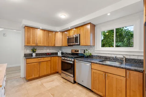 $1,600,000 | Sheldon Road, Newton Center, MA 02459