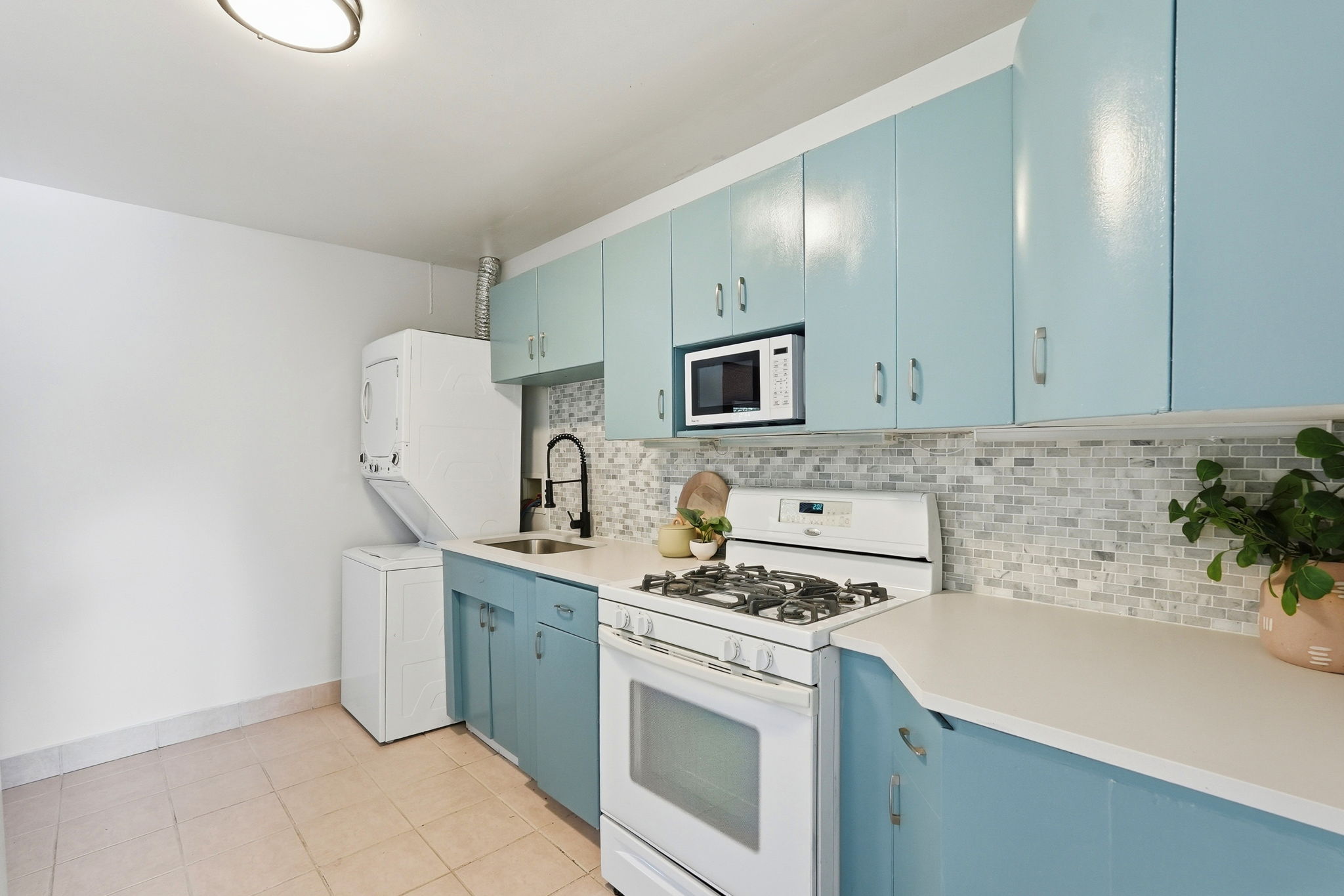 2692 South Acoma Street Denver, CO 80223 - Photo 11 of 37